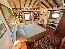 The Life of an Aristocrat on a Country Estate Stay in the Mansion Slee