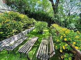 The Life of an Aristocrat on a Country Estate Stay in the Mansion Slee