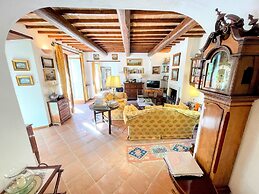 The Life of an Aristocrat on a Country Estate Stay in the Mansion Slee