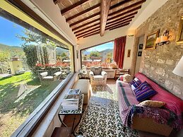 The Life of an Aristocrat on a Country Estate Stay in the Mansion Slee