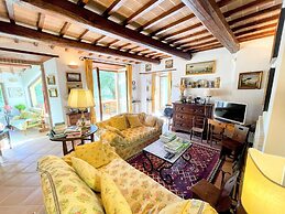 The Life of an Aristocrat on a Country Estate Stay in the Mansion Slee