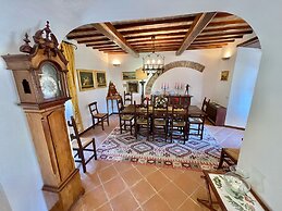 The Life of an Aristocrat on a Country Estate Stay in the Mansion Slee