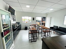 FlyNow Studios: Aeroporto, SP Expo e Metrô