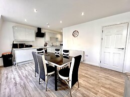 Captivating 2-bed Apartment in Liverpool