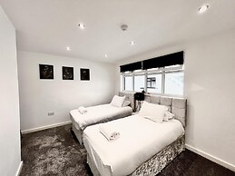 Captivating 2-bed Apartment in Liverpool