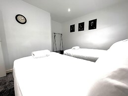 Captivating 2-bed Apartment in Liverpool