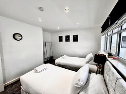 Captivating 2-bed Apartment in Liverpool