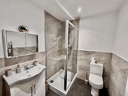 Captivating 2-bed Apartment in Liverpool