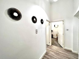 Captivating 2-bed Apartment in Liverpool
