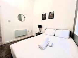 Captivating 2-bed Apartment in Liverpool