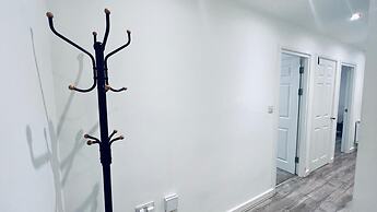 Inviting 2-bed Apartment in Liverpool