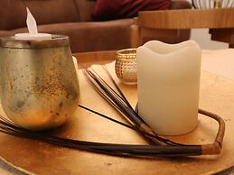 Apartment With Waterbed