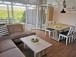 Dinkla 1 Comfortable Holiday Residence