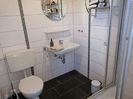 Dinkla 1 Comfortable Holiday Residence