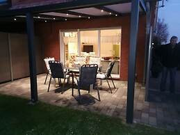 Dinkla 1 Comfortable Holiday Residence