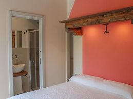 A Charming Stay in Casola in Lunigiana
