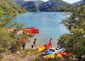 Studio in Greoux-les-bains Near Lakes
