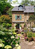 Romantic Apartment With Balcony
