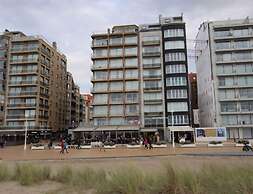 Apartment in Nieuwpoort With sea View