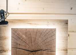 Woodland Modern Retreat