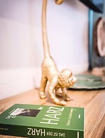 Woodland Modern Retreat