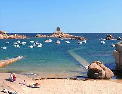 Seaside Retreat for Two in Tregastel