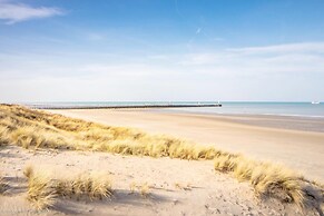 Apartment in Nieuwpoort With Terrace