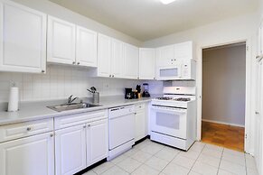 Restful Stay in DC Apartments