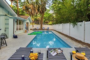 Hilton Hideaway by Avantstay Private Pool, Walk to Beach