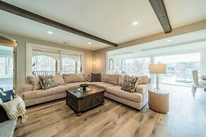 Take it to the Bank! by Avantstay New Pool + Hot Tub Sleeps 16