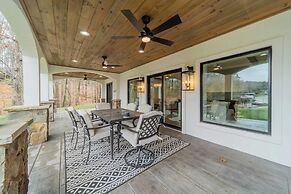 Take it to the Bank! by Avantstay New Pool + Hot Tub Sleeps 16