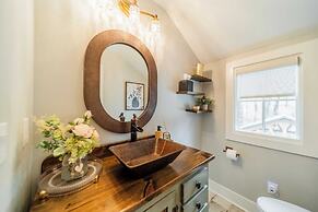 Take it to the Bank! by Avantstay New Pool + Hot Tub Sleeps 16