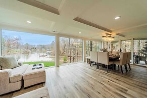 Take it to the Bank! by Avantstay New Pool + Hot Tub Sleeps 16