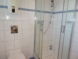 1 in House Weser 1 Comfortable Vacation Home