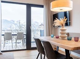 Apartment With Shared Infinity Pool