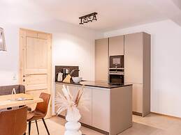 Apartment With Shared Infinity Pool