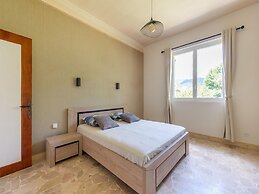 Holiday Home in Saint-julien-du-verdon With Garden