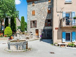 Holiday Home in Saint-julien-du-verdon With Garden