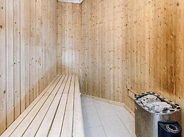 14 Person Holiday Home in Vaeggerlose