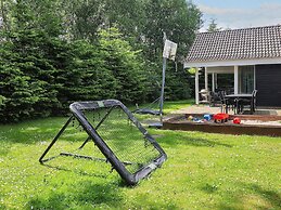 14 Person Holiday Home in Vaeggerlose