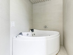 14 Person Holiday Home in Vaeggerlose