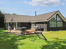 14 Person Holiday Home in Vaeggerlose