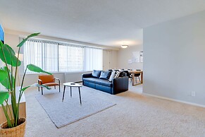 Beautiful & Spacious Apt in Crystal City