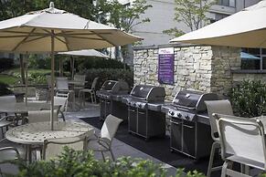 Beautiful & Spacious Apt in Crystal City