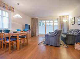 Comfy Apartment With 1 Bedroom and Balcony 53