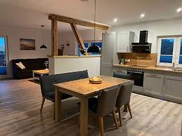Little Freedom Modern Retreat