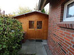 Wattloper Left Modern Retreat