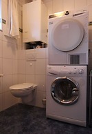 Wattloper Left Modern Retreat