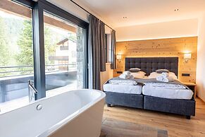 Superior Chalet With Sauna