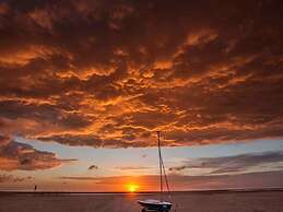 North Beach Modern Retreat